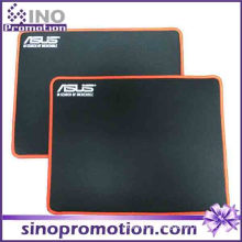 Mini Gaming Mousepad con borde anaranjado (negro)